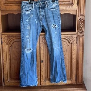 Abercrombie & Fitch Baxter Distressed Jeans